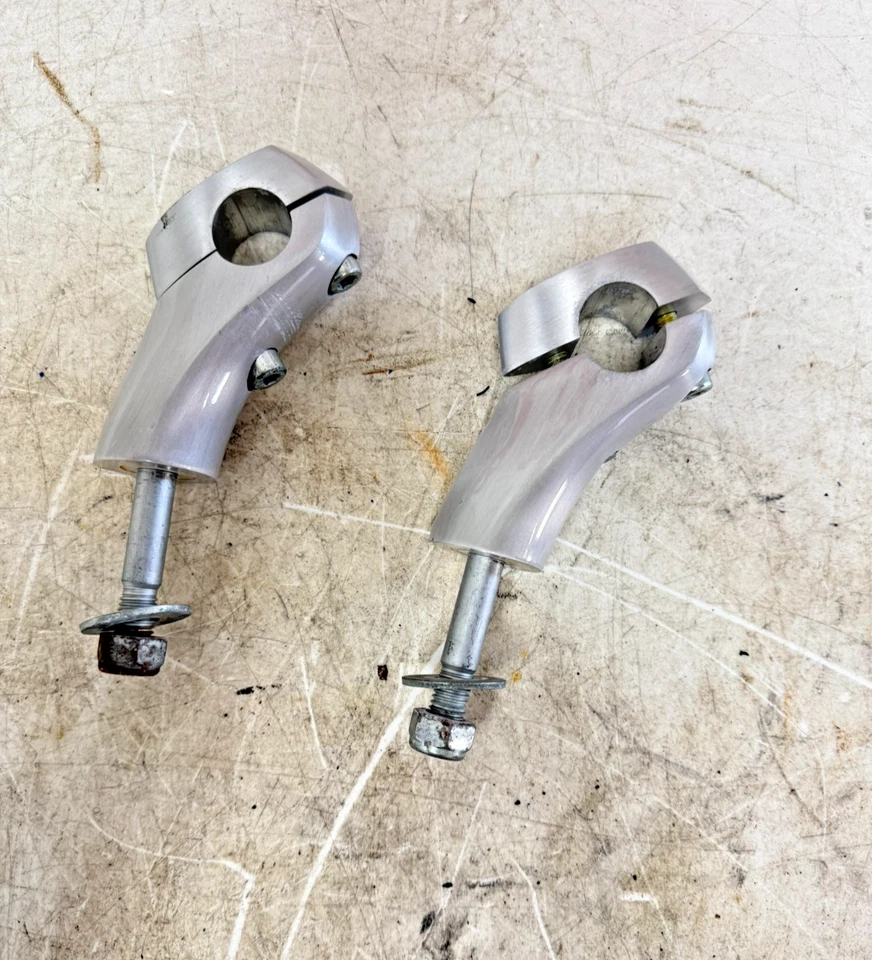 Victory Kingpin 2007 manillar manillar elevadores abrazaderas Foto 2 de 4