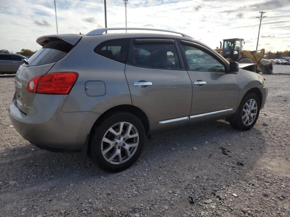 Used A/C Selector Switch fits: 2012 Nissan Rogue AC automatic temperature contro - Image 3 of 4