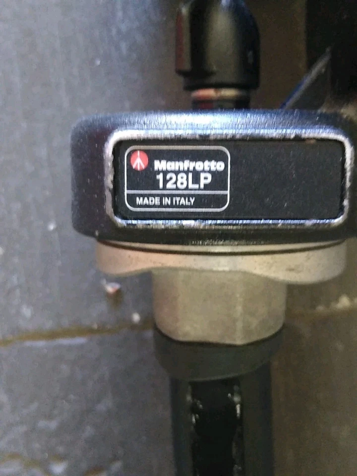 Manfrotto 190XB Tripod w/ 128LP Head (No Pan Arm) - Image 4 of 4