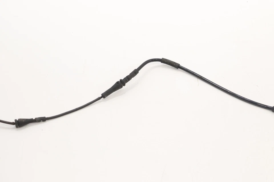 Land Rover Velar 2018-2025 freno trasero derecho manguera hidráulica OEM Foto 3 de 4