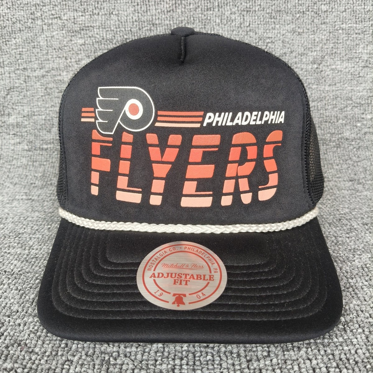 Mitchell & Ness Philadelphia Flyers NHL Black Trucker Snapback Hat