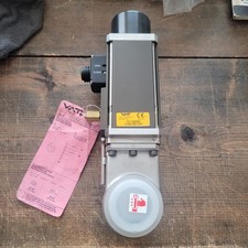 VAT 01032-KE21-0001 MINI UHV GATE VALVE - NOS - UNTESTED