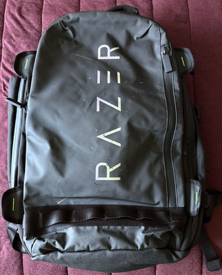 Razer Rogue V3 Backpack (17'')  Chromatic - Compact Travel Backpack Black