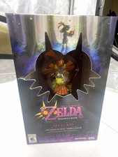 The Legend of Zelda: Majora's Mask 3D - Limited Edition Bundle (Nintendo 3DS,...