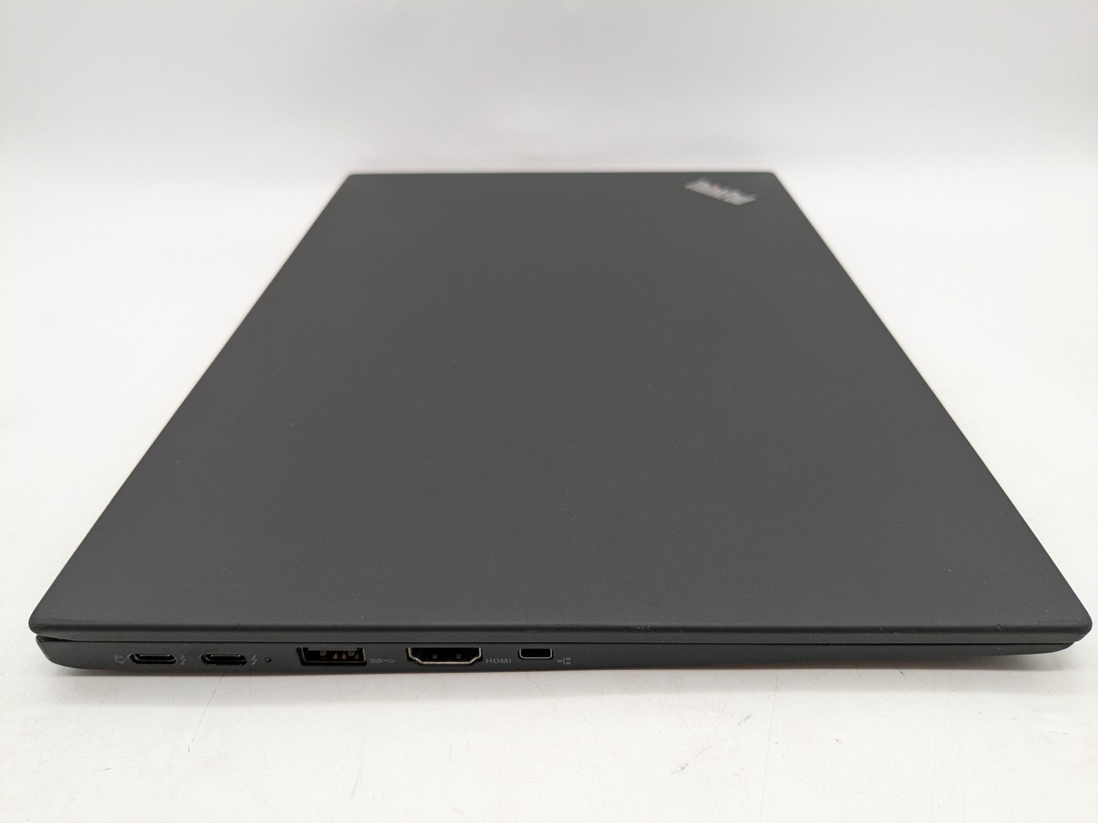 Lenovo ThinkPad X1 Carbon 5th Gen, 14-Inch Laptop, with Intel Core i7 7th Gen., Windows 10 Pro