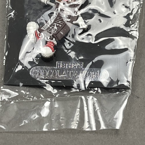 Vtg 1998 Hershey’s Chocolate World Theme Park Hershey Bar Mascot Lapel Pin - Picture 7 of 11