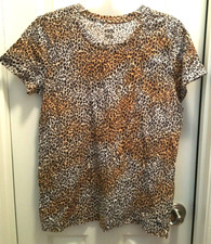 Victorias Secret PINK Leopard Perfect Crew Neck T-Shirt Size L Short Sleeves NWT
