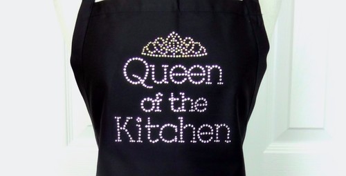 Apron Black One Size Hand Embellished Rhinestone "QUEEN OF THE KITCHEN" - Picture 2 of 3