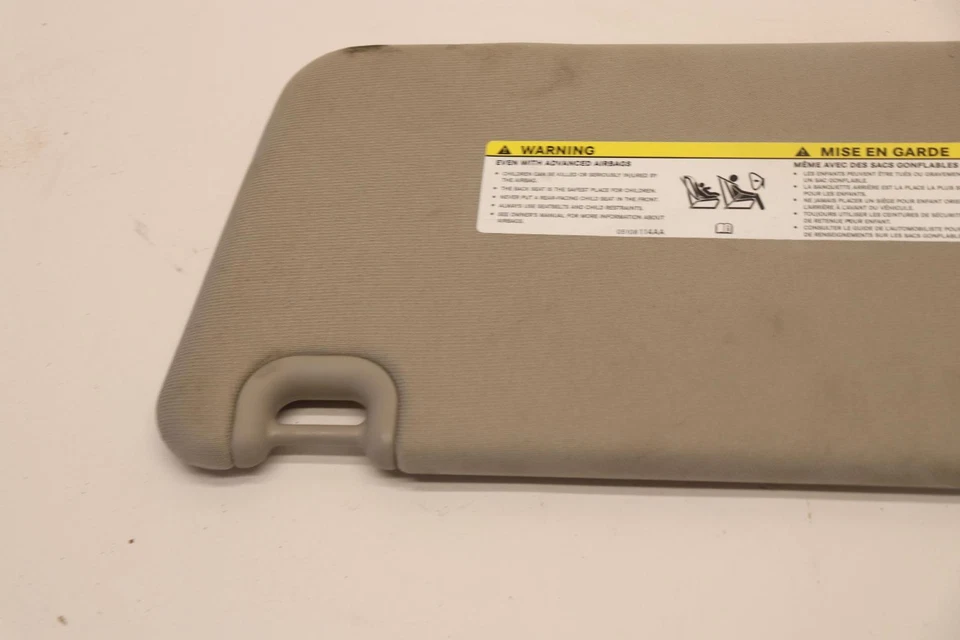 2013-2018 DODGE RAM 3500 RIGHT PASSENGER SIDE SUN VISOR SHADE CLOTH OEM - Image 3 of 4