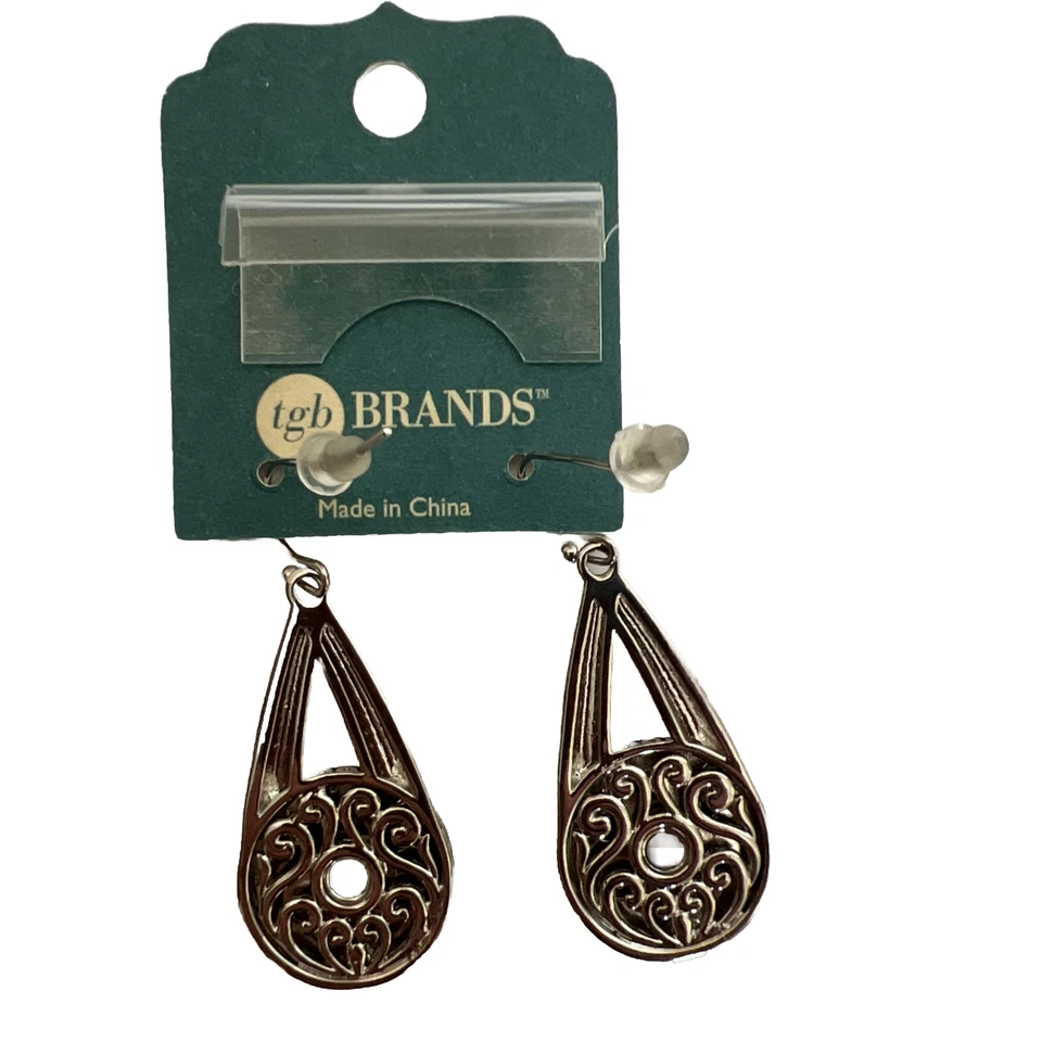 Pendientes a presión Fit Petite de jengibre tono plata Foto 4 de 4