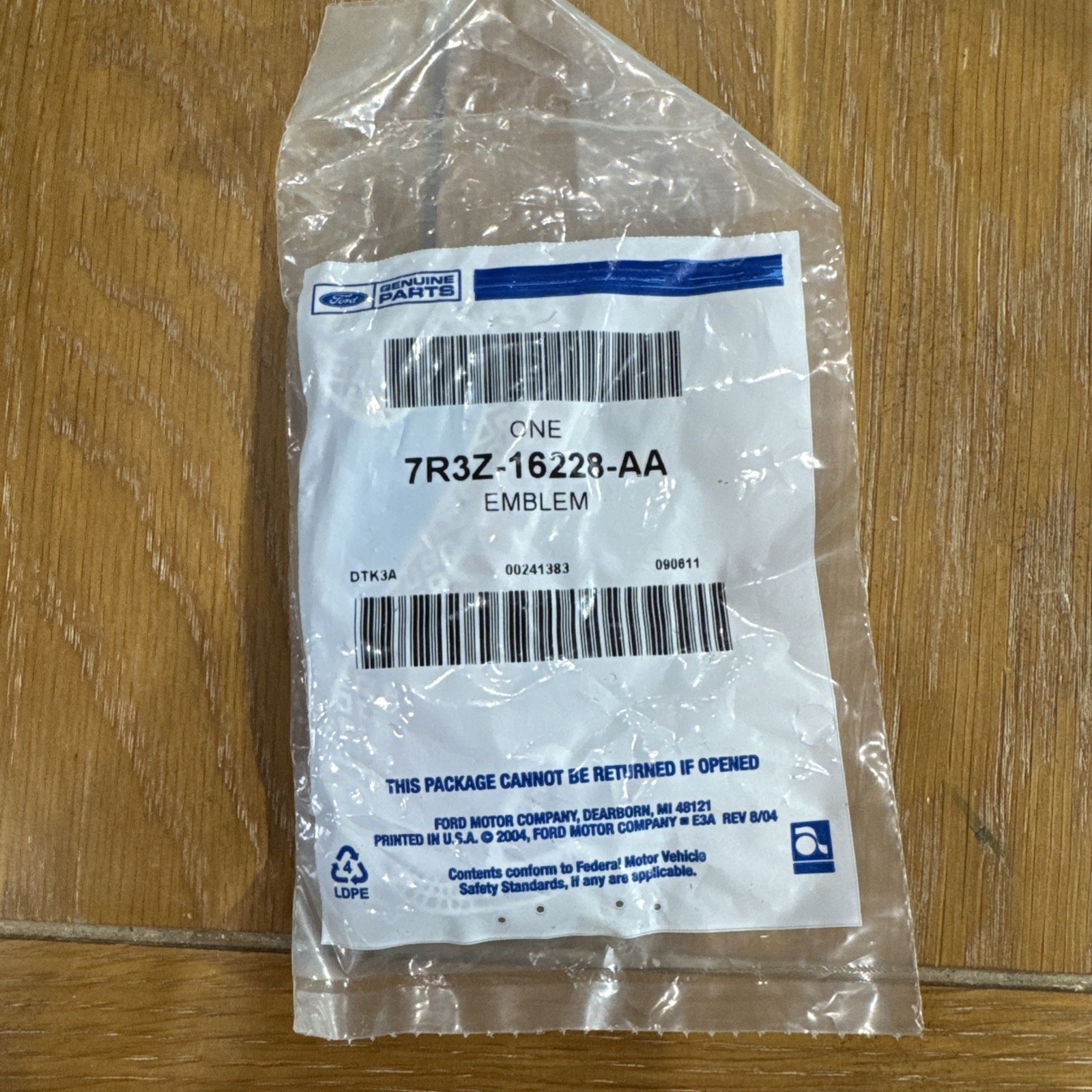 NEW OEM Ford Red Snake Cobra Fender Badge Left 7R3Z-16228-AA Shelby GT500 07-09