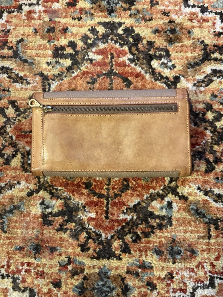 Dooney and Bourke Vintage Tri-Fold Wallet Beige/Brown Leather Checkbook ID Card - Image 2 of 4
