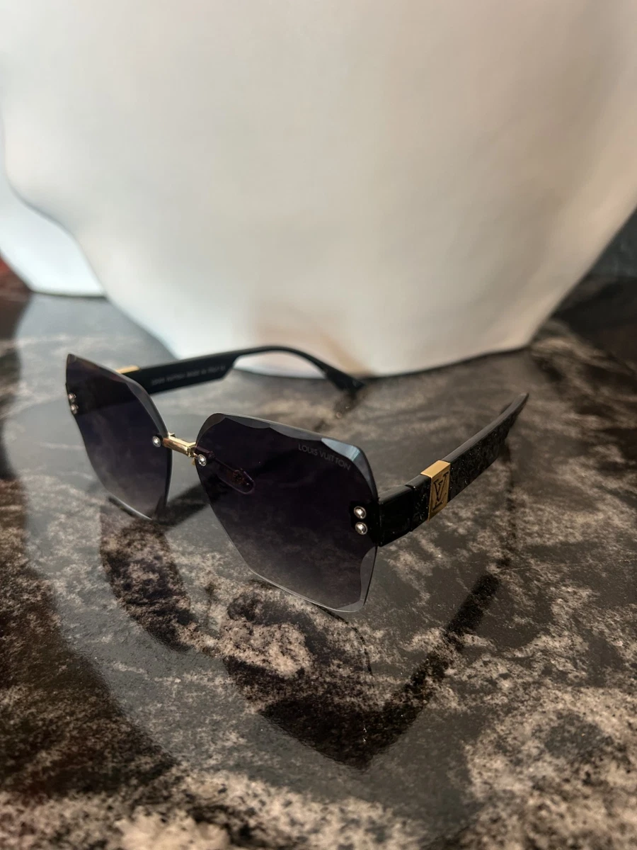 25+ Louis Vuitton Black Black Sunglasses for Men for sale