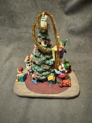 Hallmark Keepsake Trimming Santa s Tree Studio Edition 1997 Signed By 19 Artist