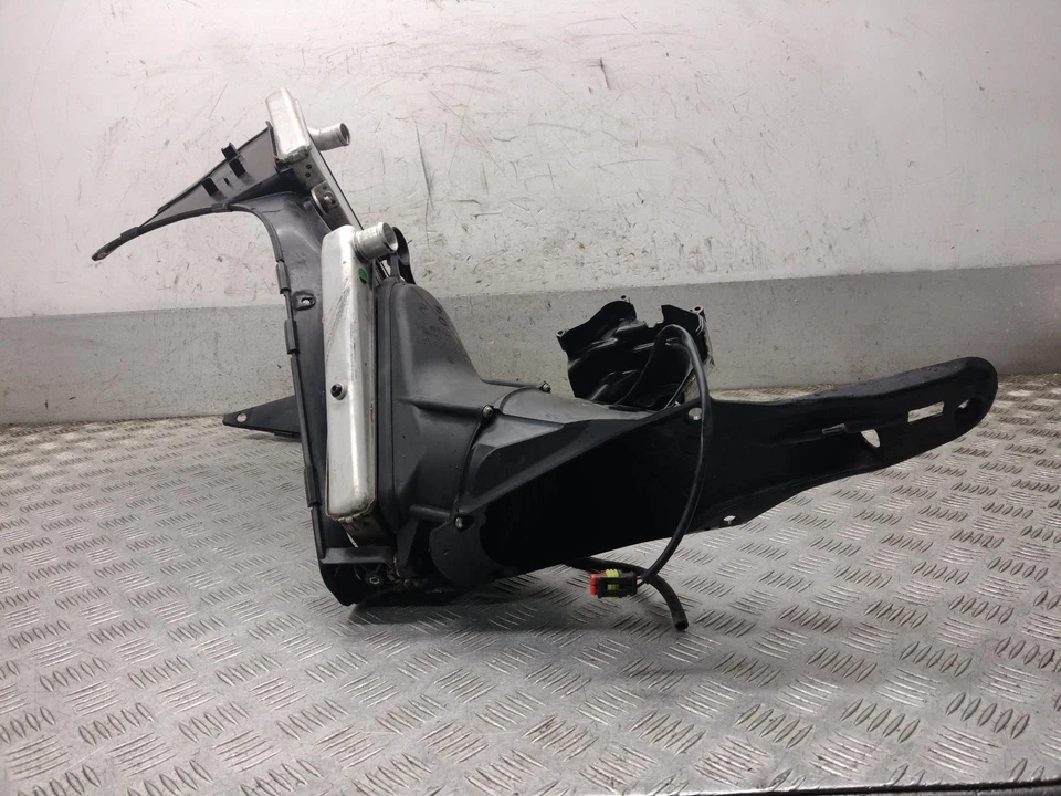 2023 DUCATI PANIGALE V2 955 RADIATOR ASSEMBLY (SEE LISTING) - Изображение 4 из 4