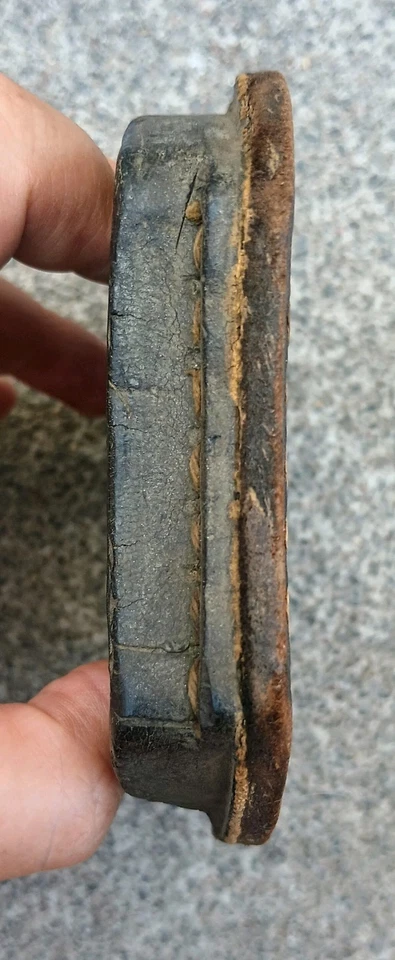 Almohadilla de aire para casco de caballo de colección; Revere Rubber Co.; rara. Pat Oct 1099; 4,5 x 4,5 pulgadas Foto 3 de 4