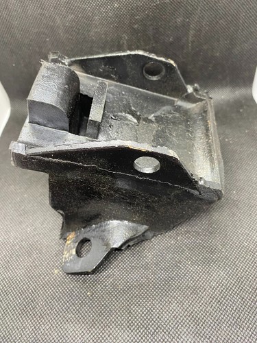 Engine Mount Front-Left/Right Anchor 2328---C11 - Picture 4 of 7