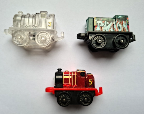 Thomas & Friends Minis Bundle of 8 UK SELLER UK FREEPOST - Picture 3 of 11
