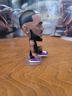 Zuru 5 Surprise NBA Ballers Lebron James SUPER RARE Black Lakers