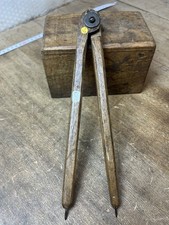 Compas Bois outil ancien  OLD TOOL compass Réf 26/658