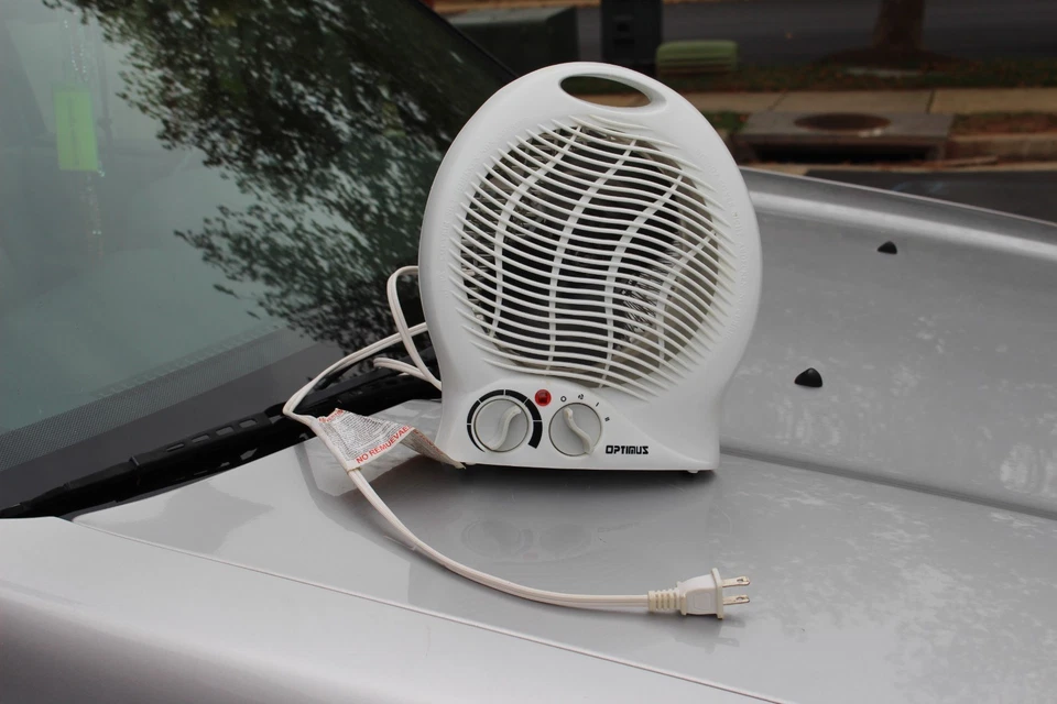 Ventilador Calentador Portátil Optimus con Termostato Blanco - (H-1322) Foto 3 de 4