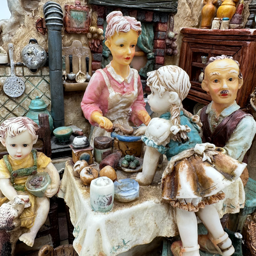 "Scultura/Figurine Dettagliate Resina Policroma ""Riunione Famiglia"" 13x10" - Foto 2 di 7