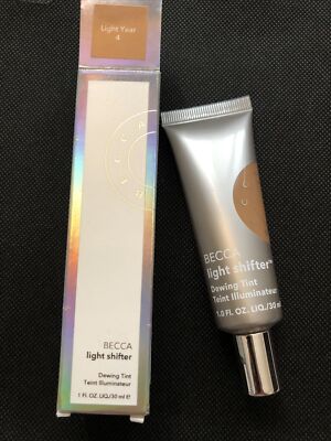Becca Light Shifter Dewing Tint Tinted Moisturizer Shade Light Year 4 30ml