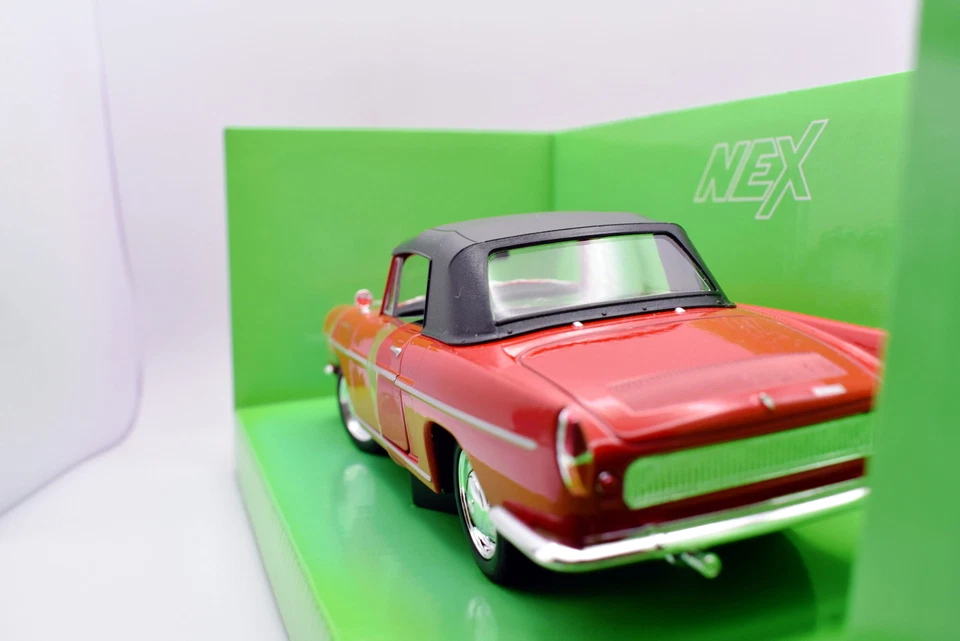 1:24 Scale Renault Caravelle Diecast Road Vehicles Auction - Image 3 of 4