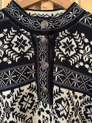 LL Bean Ski Sweater Nordic Fair Isle Pullover Buttons Snowflakes USA Cotton Lg. - Picture 2 of 10