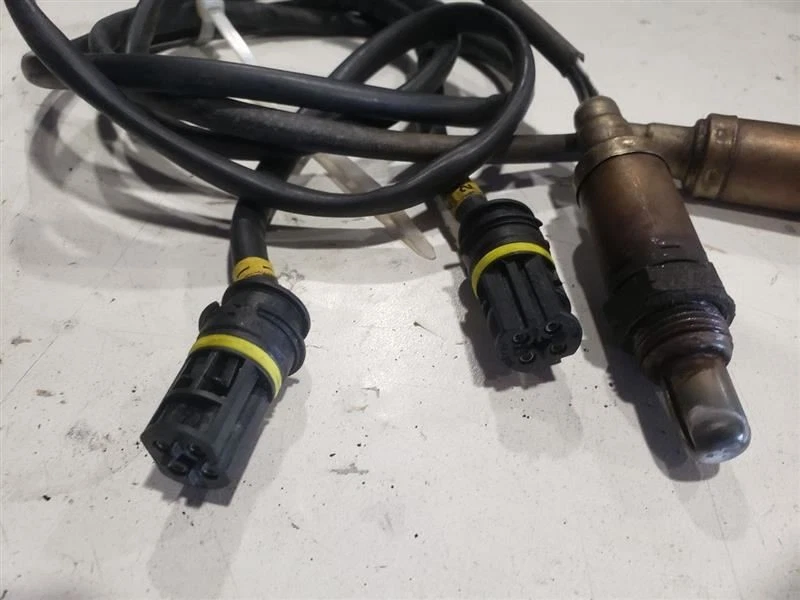 BMW E46 M3 00-06 Rear O2 Sensor Set OEM 01 02 03 04 05 2006 2005 2004 2003 2002 - Image 2 of 4