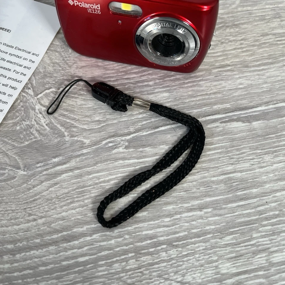Polaroid iE126 Digital Camera 18MP 4x Zoom Red Complete Boxed Tested Working  - Image 3 of 4