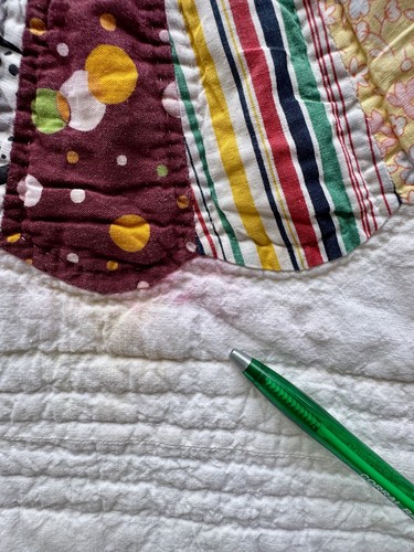 Vintage Patchwork Quilt - Feed Sack - Dresden Plate - Handmade - 103" x 61" - Picture 21 of 24