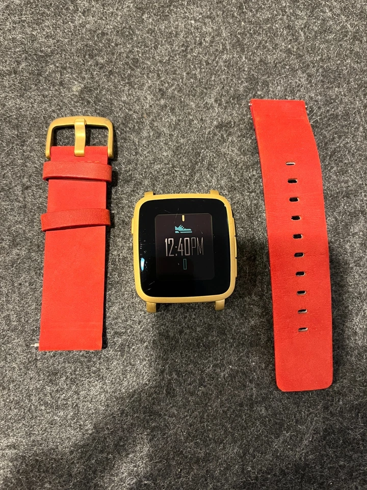 Pebble Time Steel Gold smartwatch + Red Leather Band, iPhone/Android - Image 4 of 4