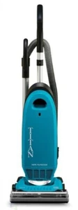 Titan T3200 Tout droit HEPA Aspirateur avec outils embarqués