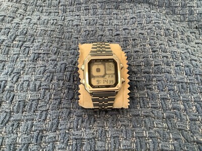 Seiko G757-5010 Silver Wave James Bond Octopussy Quartz LCD