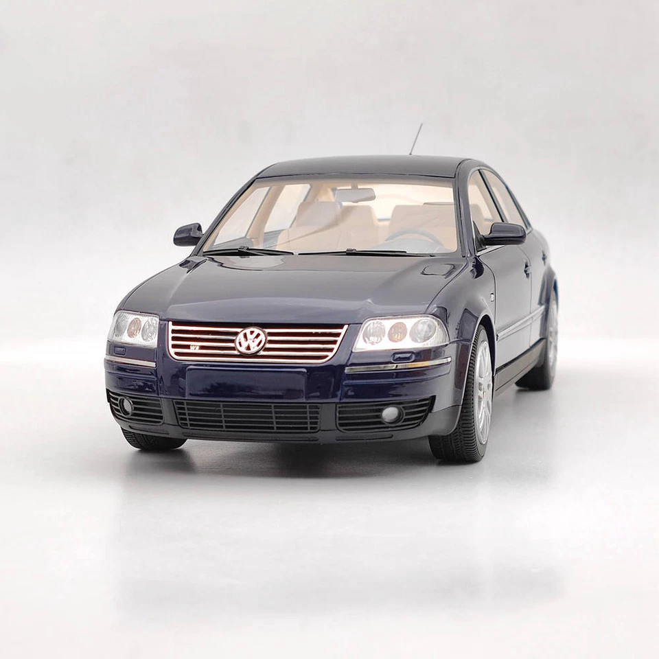 DNA Collectibles 1/18 Volkswagen VW Passat W8 2001 DNA000029 Resin Model Blue - Immagine 4 di 4