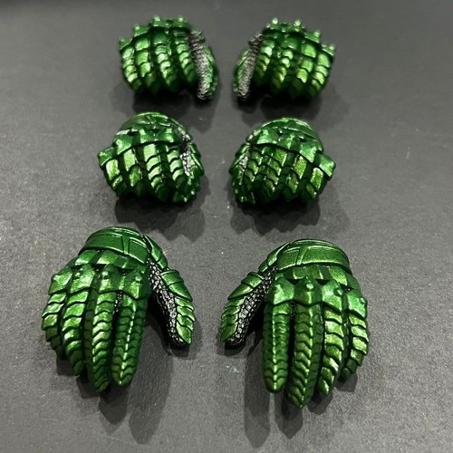 Hot Toys Mms518 Aquaman Hands 1/6 Scale Accessories - Picture 2 of 3