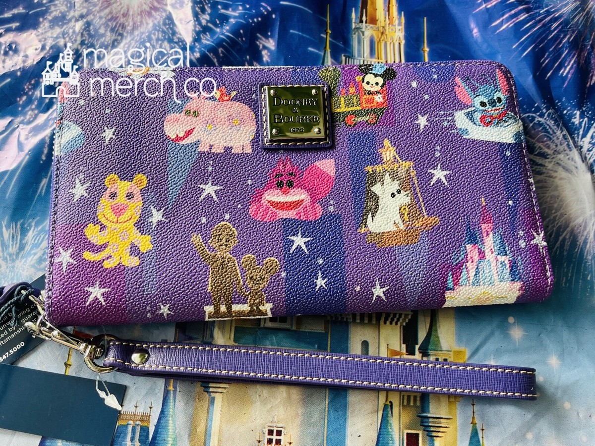 2023 Disney Parks Dooney & Bourke Joey Chou Castle Magic Kingdom