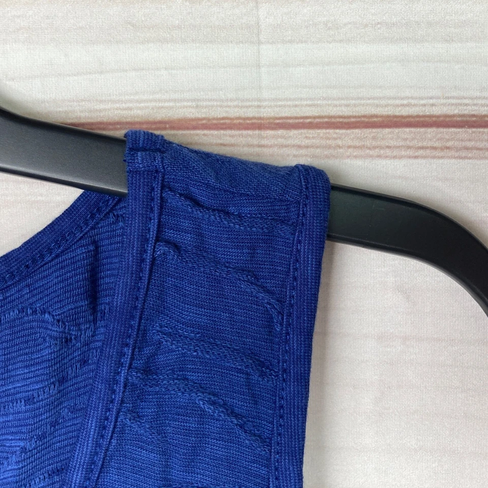 Horny 蟾蜍上衣女式大号蓝色背心圆领无袖纹理针织纯色 — 第 4/4 张图片