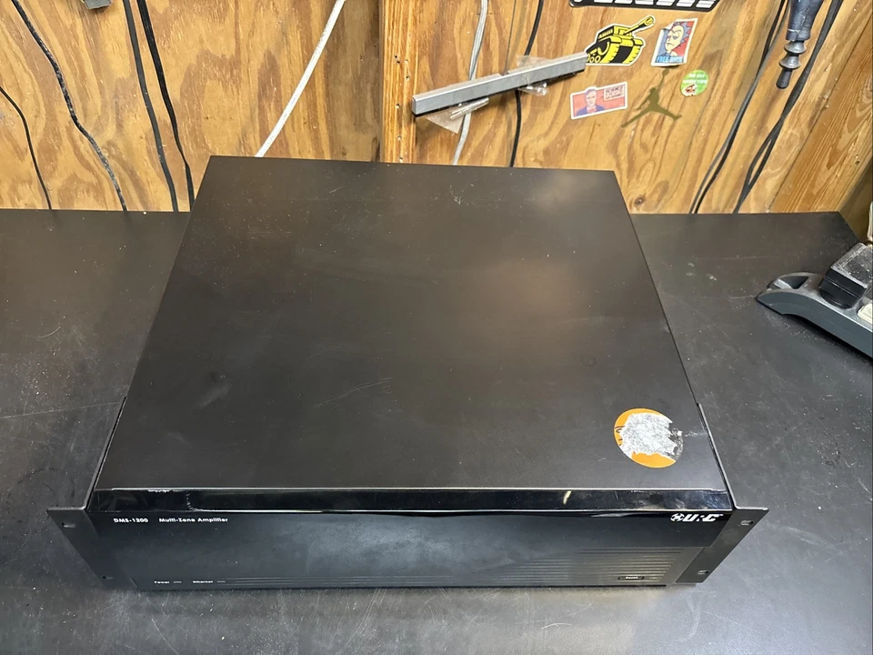 Universal Remote Control URC DMS-1200 Multi-Zone Amplifier - Image 4 of 4