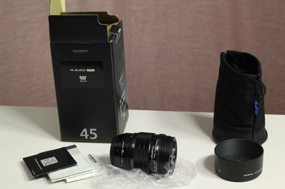 OLYMPUS M.Zuiko ED 45/1,2 PRO Micro 4/3 - Schwarz - Gebraucht -