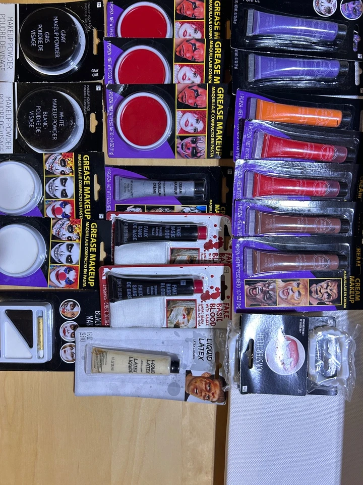 Halloween Makeup Kit and Face & Body Paint, Fake Blood, New - Image 2 of 4