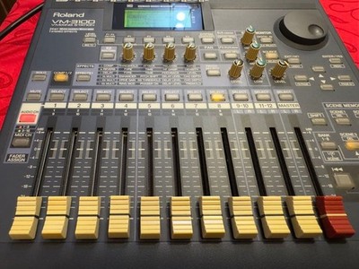 Junk Roland VM-3100 Mixing Station 20 Channel Audio Digital Mixer