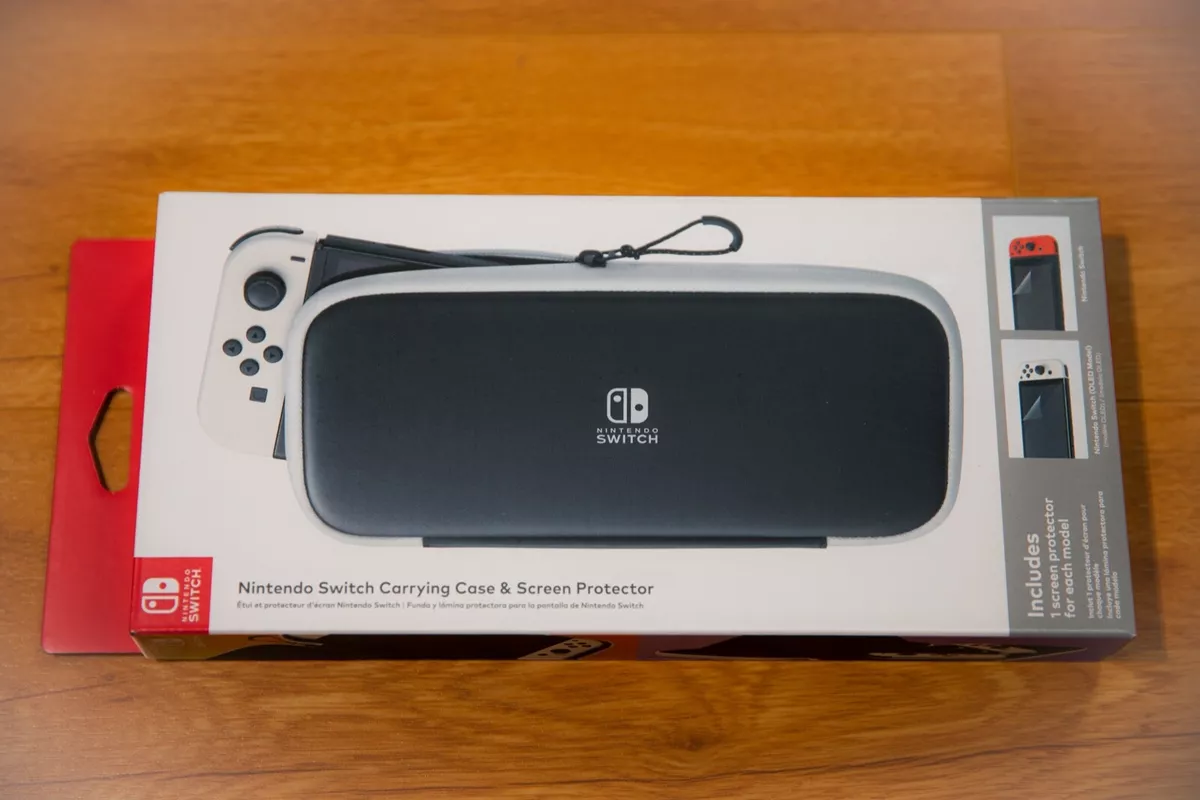 Nintendo Switch Carrying Case & Screen Protector For Switch and Switch OLED