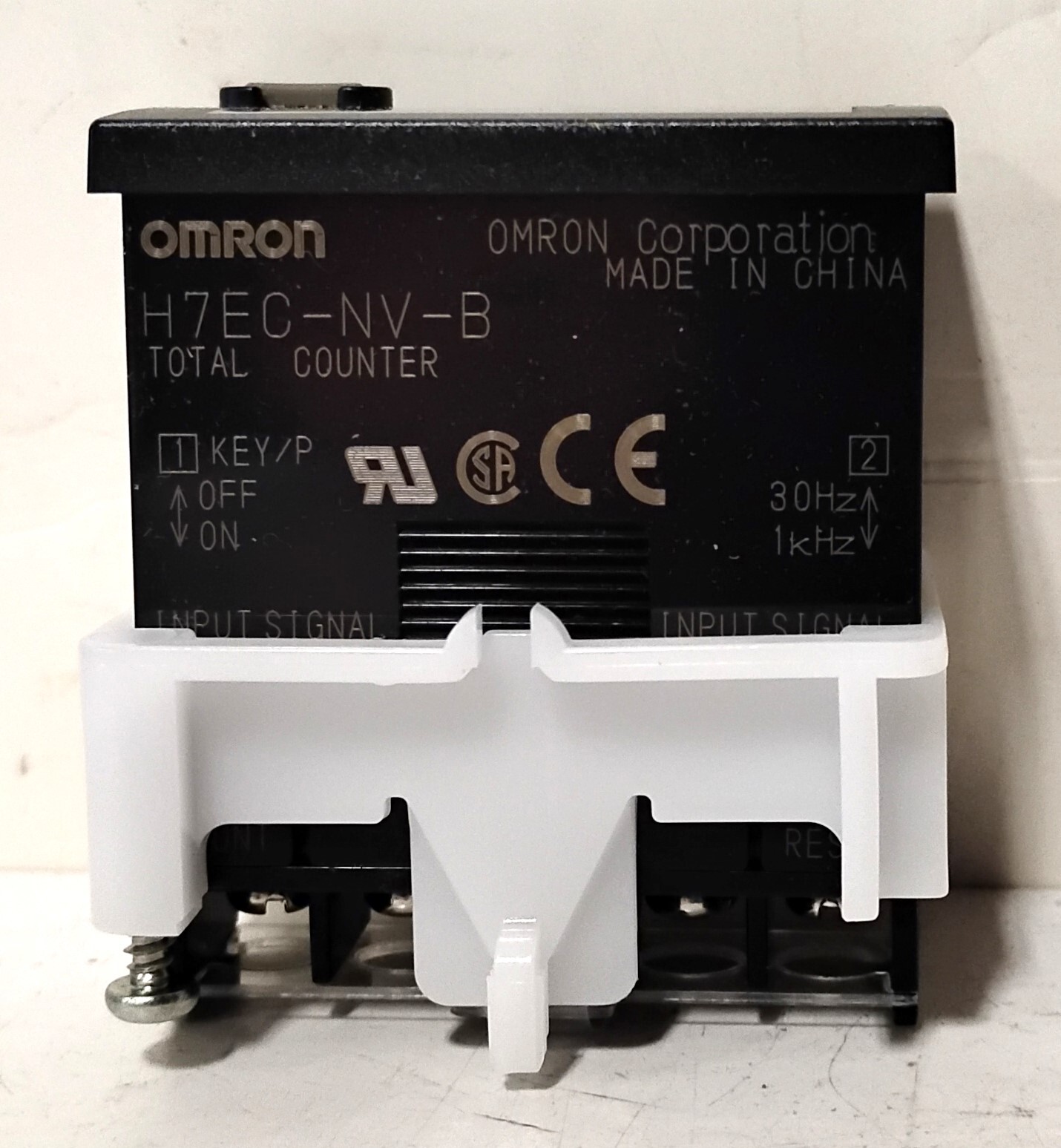 Omron H7EC-NV-B 4.5-30 V DC 8-Digit LCD Total Counter