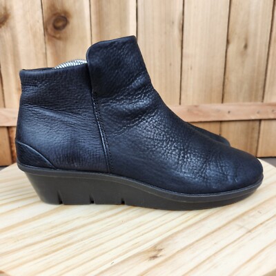 Ecco Skyler Boots Womens 7 EU 38 Waterproof Chelsea Bootie Low Wedge Heel Shoe