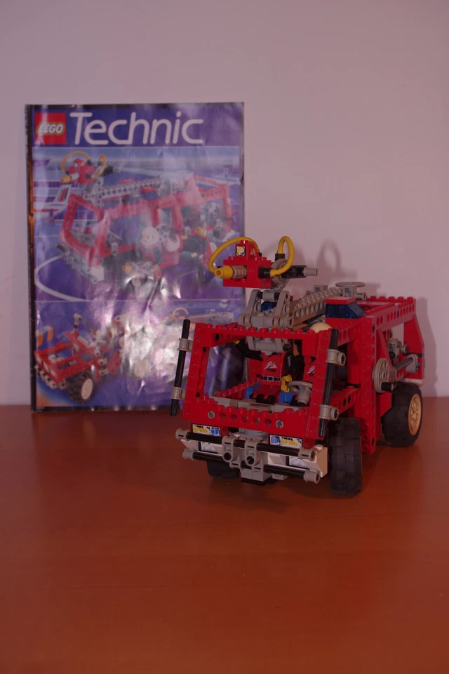 LEGO Technic 8280 Fire Engine / Fire Response Unit, foto 2 di 5