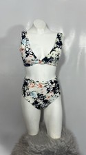 CUP SHE BIKINIS SIZE L