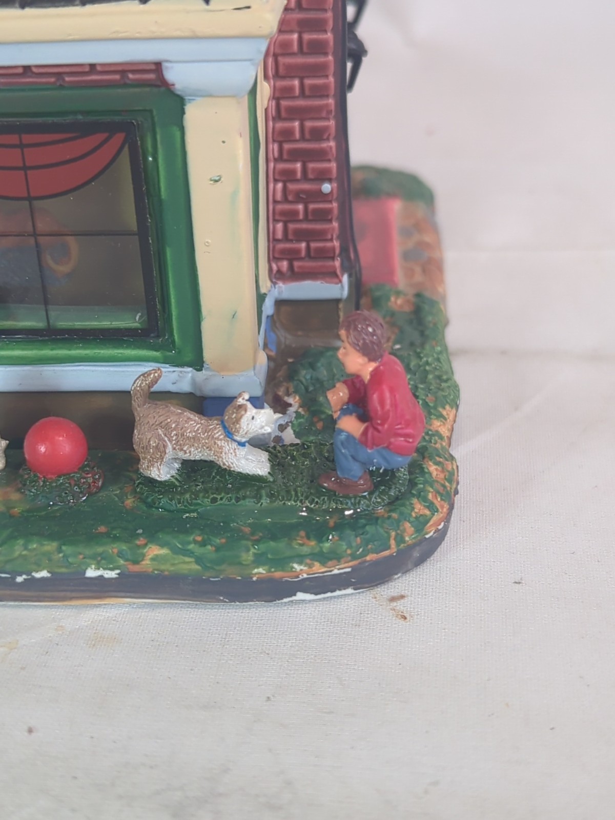 **See Ad** Lemax Wags & Whiskers Pet Lodge 55012 Christmas Village 2015 C8