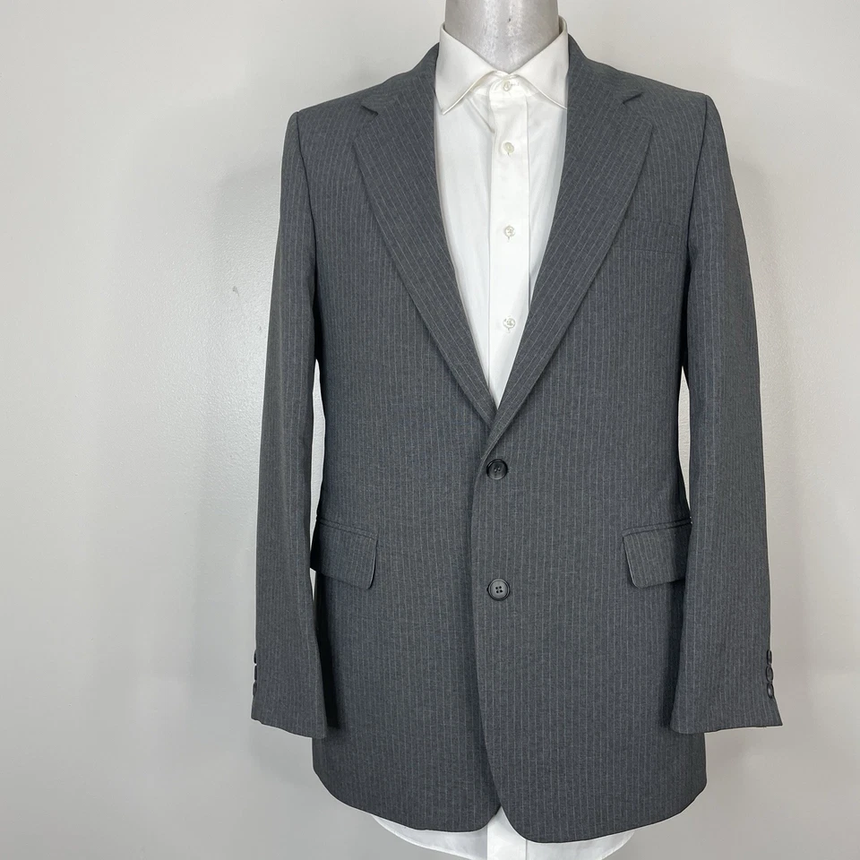 Traje Haggar Hecho en EE. UU. 2 Piezas Para Hombre 40L 36x32 Gris Blanco Rayas Dos Botones Foto 3 de 4